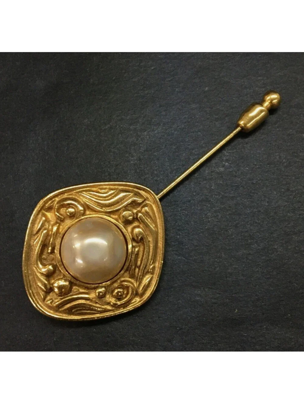 Authentic US SELLER! CHANEL Pearl Pin Brooch Gold